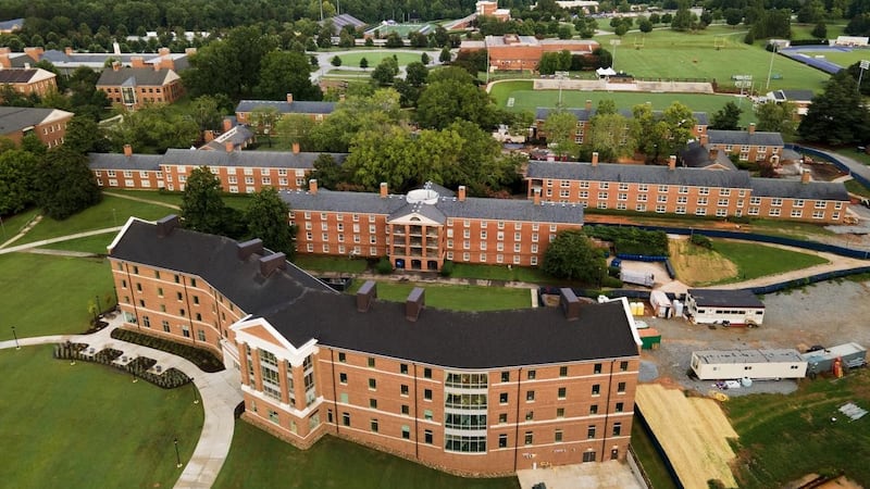 Las autoridades universitarias señalaron que se está brindando apoyo psicológico y...